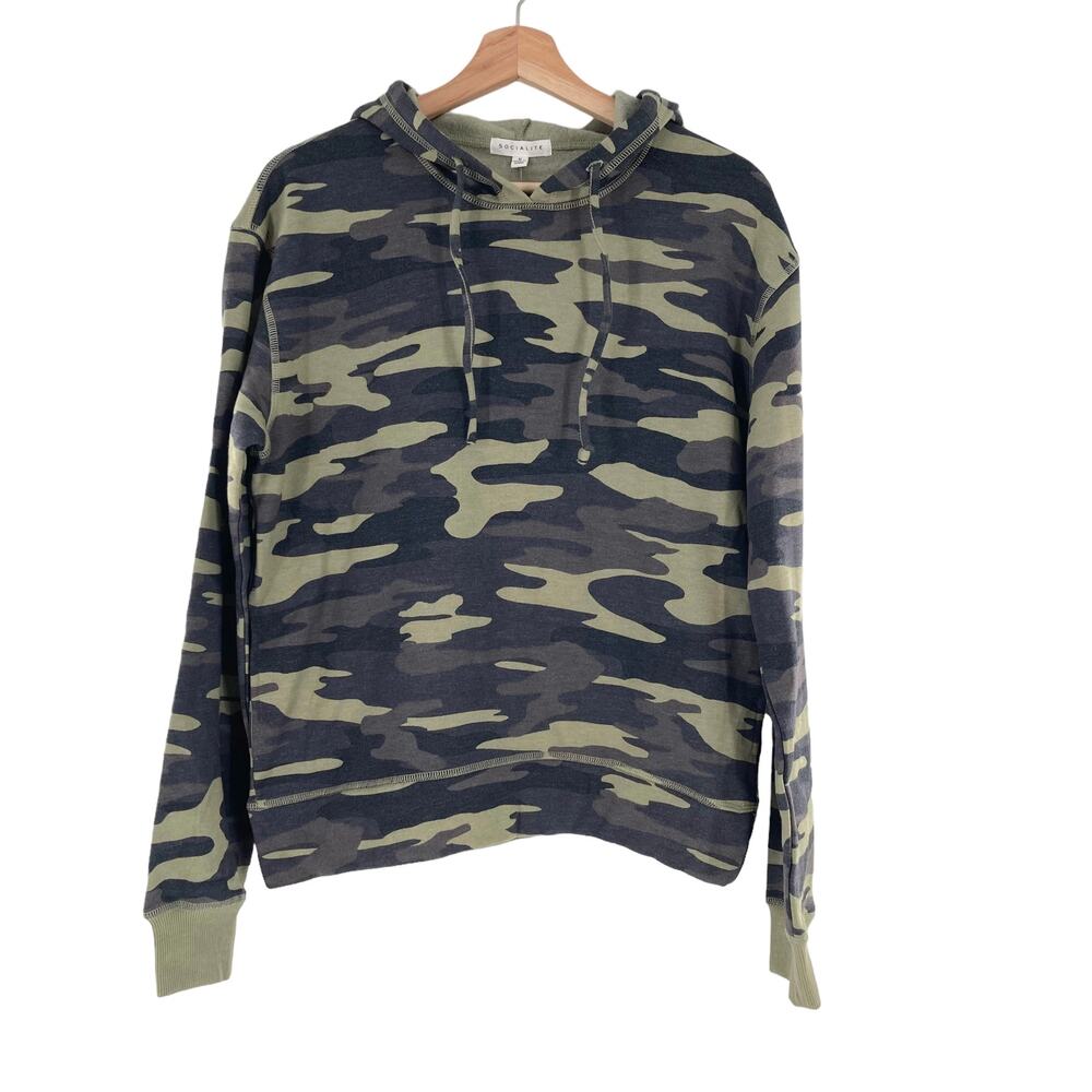 Socialite Camo Hoodie Sweatshirt in Army Green Drawstring Pullover